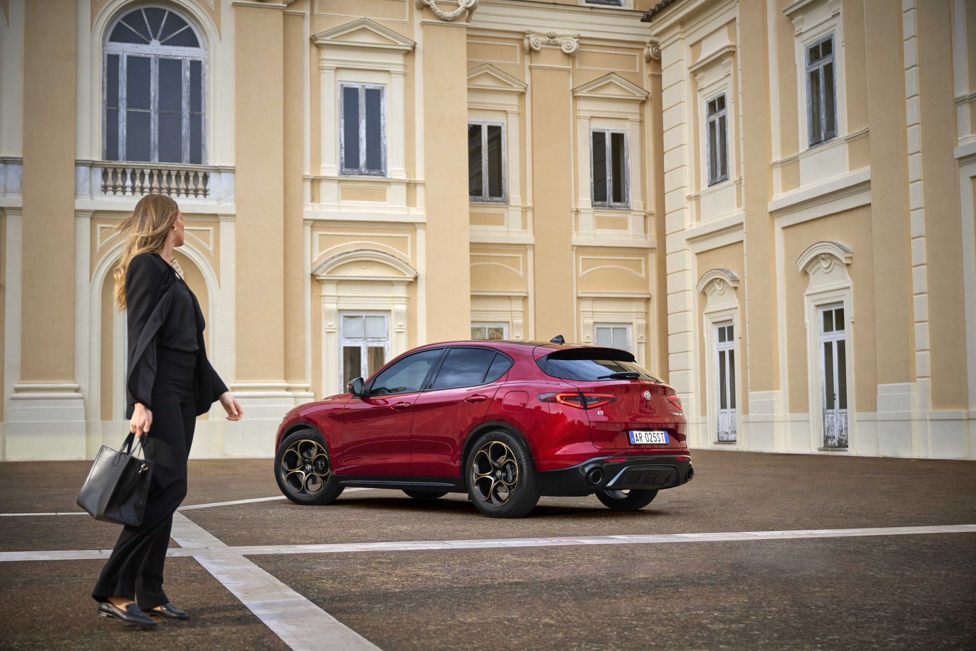 睽違18年！Alfa Romeo 強勢回歸台灣　Giulia／Stelvio 正式上市　7年20萬公里保固、首批車主「Alfisti 專屬禮遇」啟動